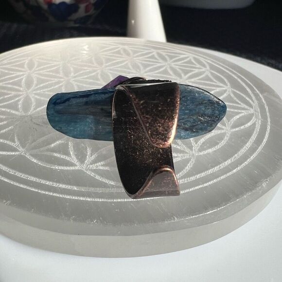 Blue Kyanite Crystal Wire Wrapped Amethyst Crystal Ring Size 7 adjustable - Picture 9 of 16